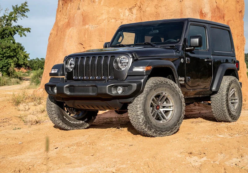 Superlift 2018 Jeep JL Wrangler Unlimited Including Rubicon Spacer Kit 2.5in Lift Kit - Side View