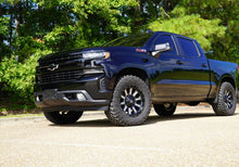 Load image into Gallery viewer, Superlift 2019 Chevy Silv/GMC Sierra 1500 Excludes 19 Trailboss Models 2in Leveling Kit - Side View