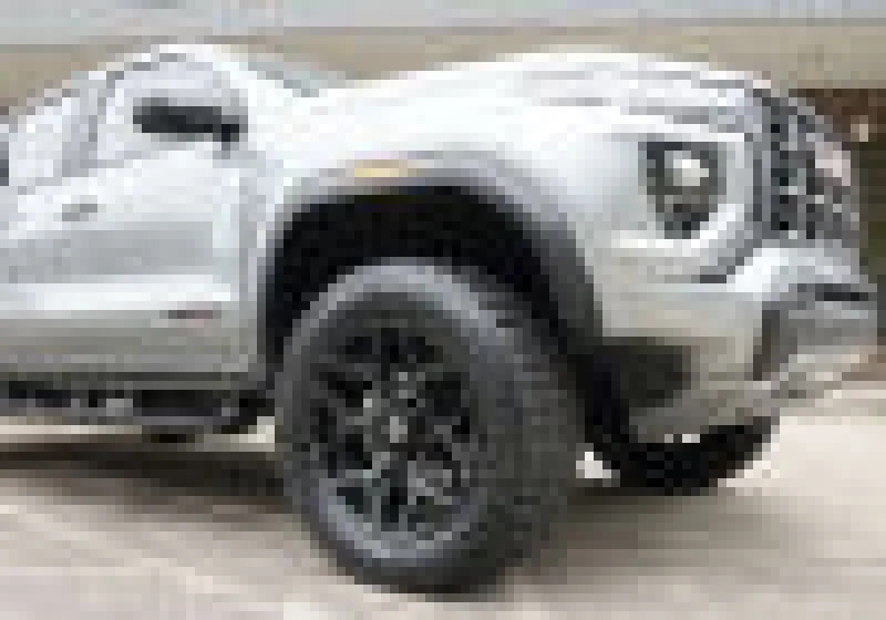 Superlift 2023-2024 Chevy Colorado/GMC Canyon 4WD (Will NOT fit ZR2 models) 1 Inch GM Leveling Kit - Side View