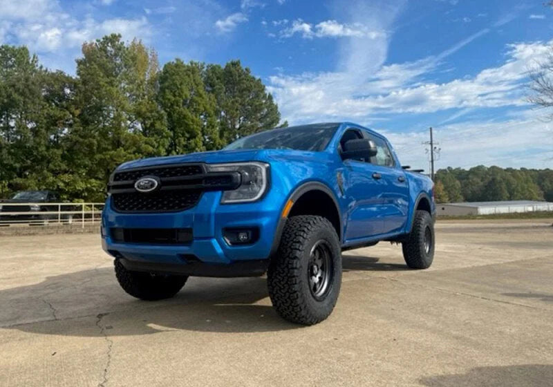 Superlift 2024+ Ford Ranger 2.5in Leveling Kit - Side View