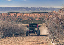 Load image into Gallery viewer, Superlift 21-22 Ford Bronco w/ Sasquatch 2 inch Lift Kit - Installation View