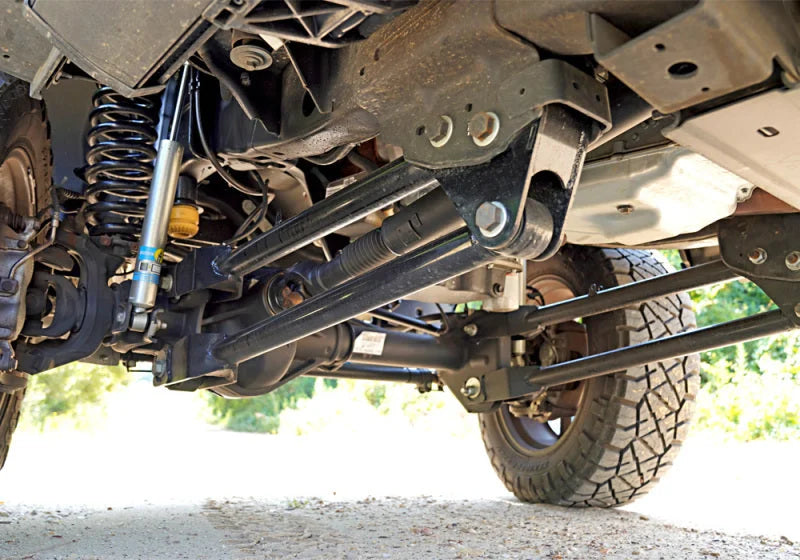 Superlift 23-24 Ford F-250/F-350 4in 4-Link Lift Kit - Detail View
