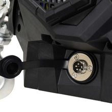Load image into Gallery viewer, Superwinch Hand Hauler 1000 Winch 24 VDC 1000 lbs Line Pull Soft Shackle Rope End Safely - Additional View 10
