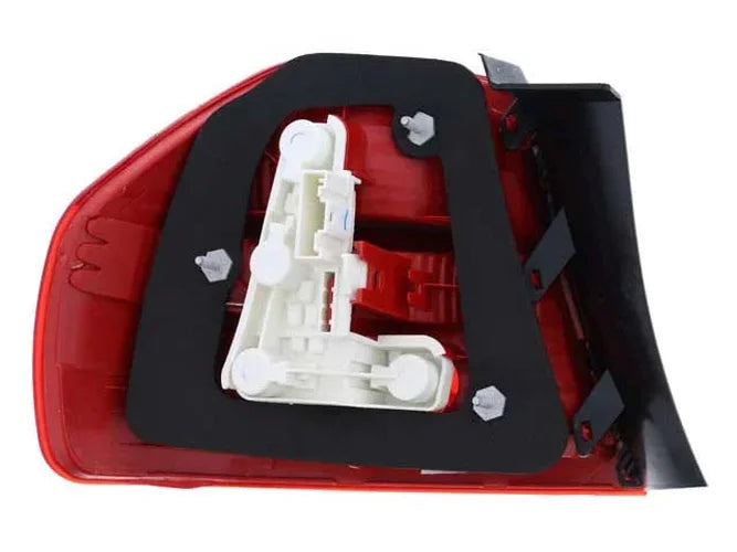 TYC Taillight 11-0907-00 - Side View