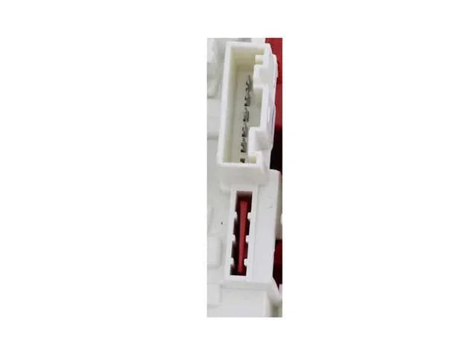 TYC Taillight 11-0907-00 - Detail View