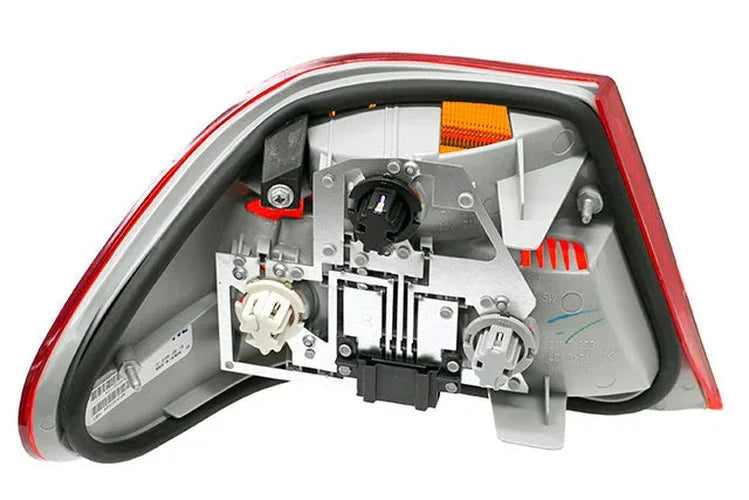TYC Taillight 11-5189-00 - Side View