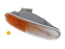 Load image into Gallery viewer, TYC Turn Signal Light 12-5095-00 - Main Product View