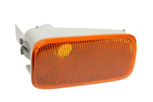 Load image into Gallery viewer, TYC Turn Signal Light 18-6065-01