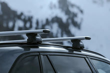 Load image into Gallery viewer, Thule Evo Flush Load Carrier Feet (Vehicles w/Flush Railings) - Black - Back View
