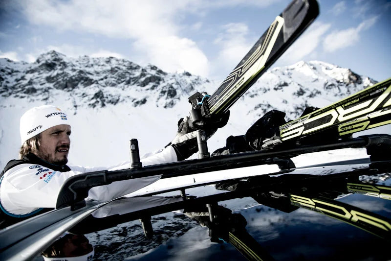 Thule Skiclick Roof Mount Ski Transporter (Fits 1 Pair of Skis) - Black - Additional View 10