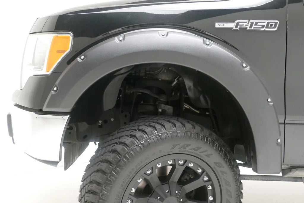 TrailFX 2 Inch Tire Coverage Smooth Black ABS Plastic Set of 4 PFFF3006S - Front View