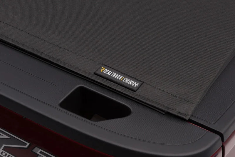 Truxedo 14-18 GMC Sierra & Chevrolet Silverado 1500 5ft 8in Pro X15 Bed Cover - Side View