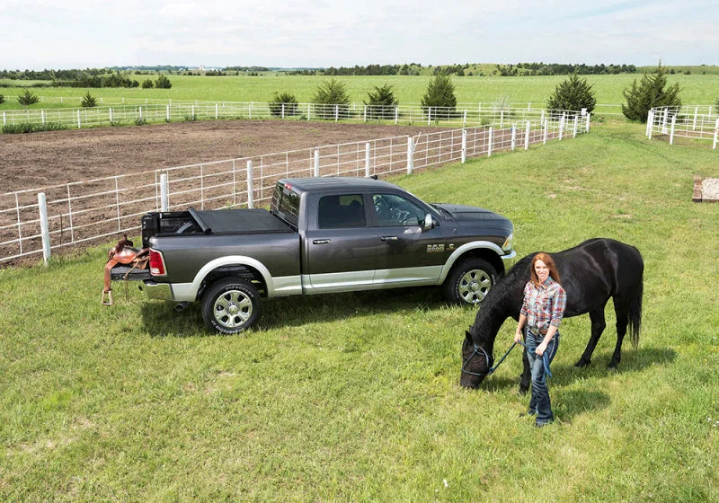 Truxedo 16-20 Toyota Tacoma 5ft TruXport Bed Cover - Additional View 8