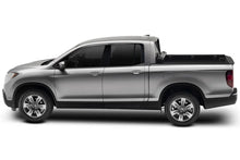 Load image into Gallery viewer, Truxedo 17-20 Honda Ridgeline 4ft 8in Lo Pro Bed Cover - Installation View