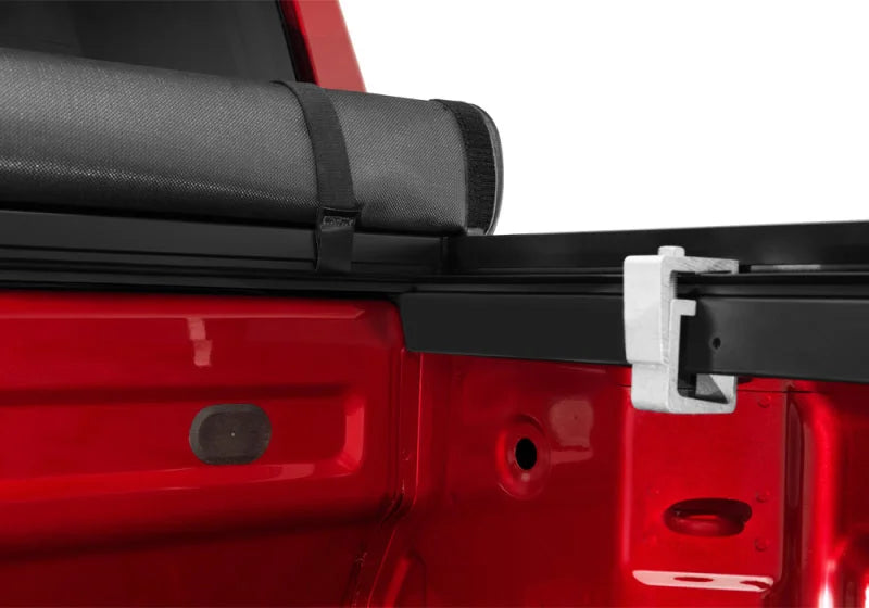 Truxedo 19-20 GMC Sierra & Chevrolet Silverado 1500 (New Body) 8ft TruXport Bed Cover - Additional View 6