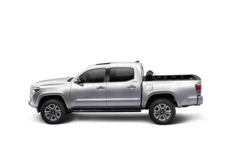 Truxedo 2024 Toyota Tacoma 5ft Sentry CT Bed Cover - Additional View 9