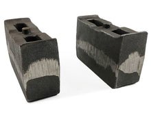Load image into Gallery viewer, Tuff Country 01-10 Chevy Silverado 2500HD/3500 4wd 4in Cast Iron Lift Blocks Pair - Main Product View