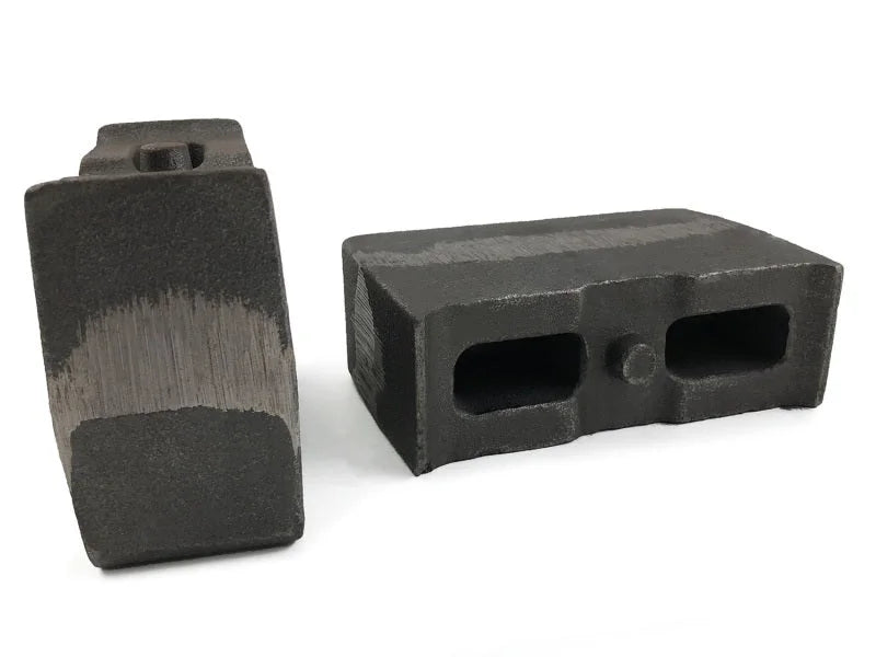 Tuff Country 01-10 Chevy Silverado 2500HD/3500 4wd 4in Cast Iron Lift Blocks Pair - Side View