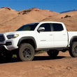 Load image into Gallery viewer, Tuff Country 05-23 Toyota Tacoma 4x4 &amp; PreRunner 3in Lift Kit (Excludes TRD Pro No Shocks) - Side View