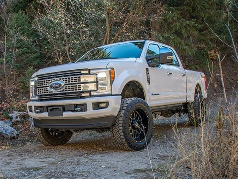 Tuff Country 17-22 Ford F-250 / F-350 Super Duty 4x4 w/Diesel Engine 4in Lift Kit (No Shocks) - Side View