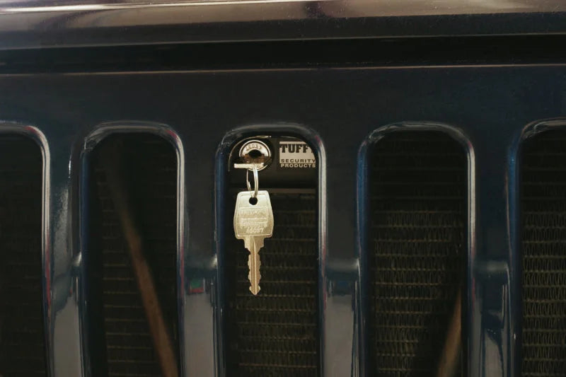 Tuffy Hood Lock Jeep Wrangler Tj & Lj Black01 - Side View