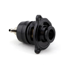 Load image into Gallery viewer, Turbosmart BOV Kompact Dual Port - 2016 Ford Focus RS 2.3L - Main Product View