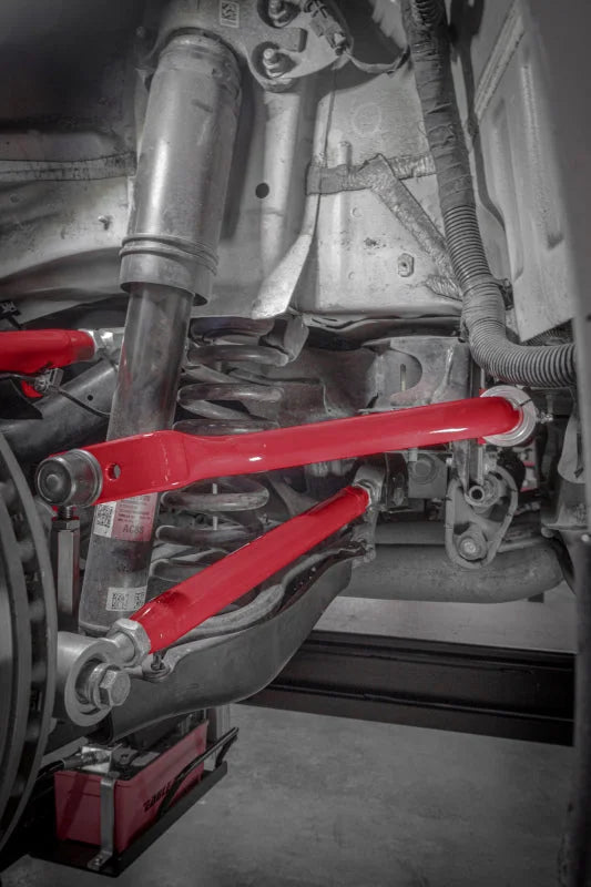 UMI 16-24 Chevrolet Camaro Suspension Stabilizer Bar Link - Black - Installation View