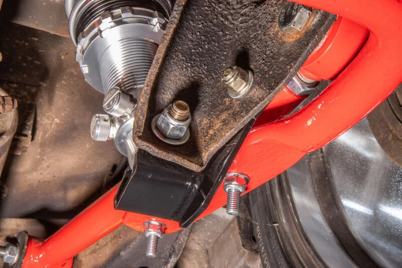 UMI 78-96 GM B-Body Rear Coil-Over Conversion Brackets - Installation View