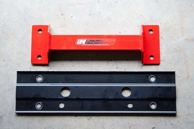 UMI Performance 08-09 Pontiac G8 10-13 Camaro Tunnel Brace - Installation View