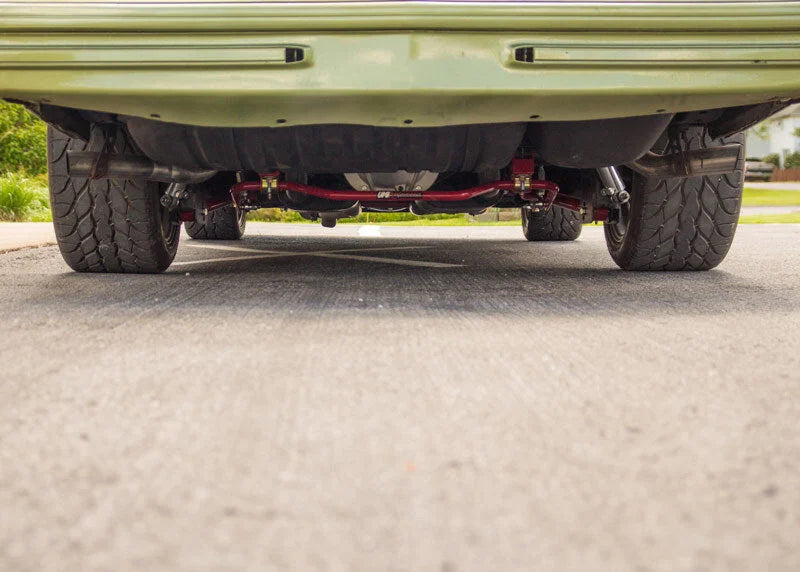 UMI Performance 78-88 GM G-Body 1in Tubular Rear Sway Bar Chassis Mounted Pro-Tour - Installation View