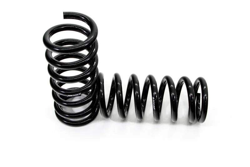UMI Performance 78-88 GM G-Body Front 1in 70-81 F-Body 2-1/2in Lowering Spring - Main Product View