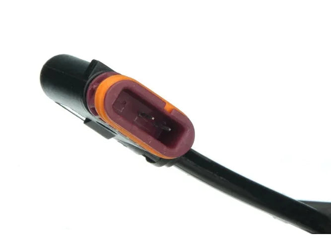 URO Parts ABS Sensor 204-540-13-17 - Installation View