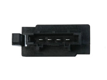 Load image into Gallery viewer, URO Parts Blower Motor Resistor 001-821-67-60 - Side View