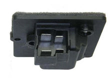Load image into Gallery viewer, URO Parts Blower Motor Resistor JGN100010 - Detail View