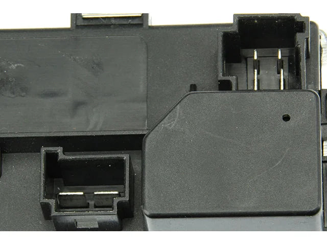 URO Parts Blower Regulator 212-870-21-10 - Detail View