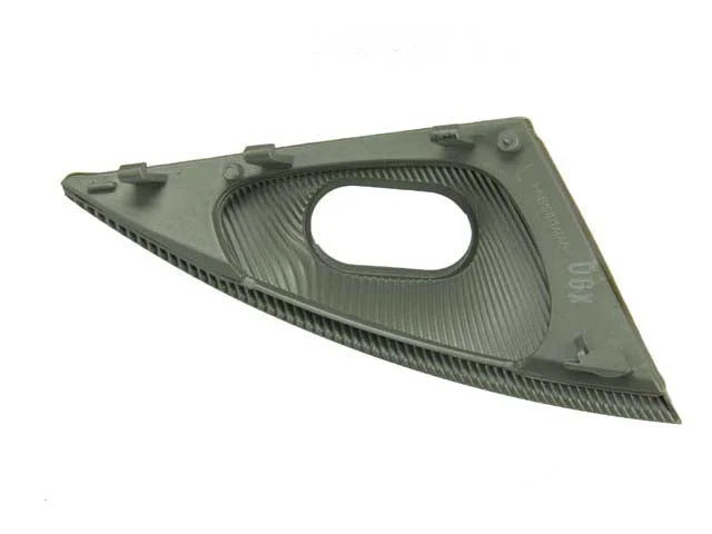 URO Parts Headlight Corner Trim 996-631-045-01 - Installation View