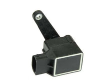 Load image into Gallery viewer, URO Parts Headlight Level Sensor 010-542-76-17 - Main Product View