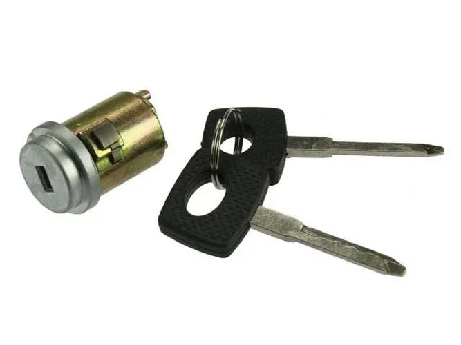 URO Parts Ignition Lock Cylinder 116-462-02-79 - Installation View