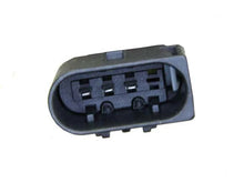 Load image into Gallery viewer, URO Parts Repair Kit 906-470-05-53 - Installation View
