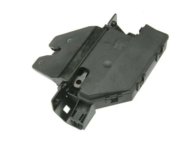 URO Parts Trunk Lock Actuator 51-24-7-840-617 - Installation View