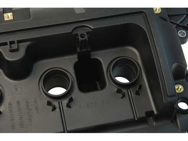 URO Parts Valve Cover 11-12-7-646-554 - Installation View