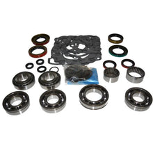 Load image into Gallery viewer, USA Standard Gear USA standard Transfer Case NP205 Bearing Kit 1981-1991 GM 1 Ton Truck ZTBK205G