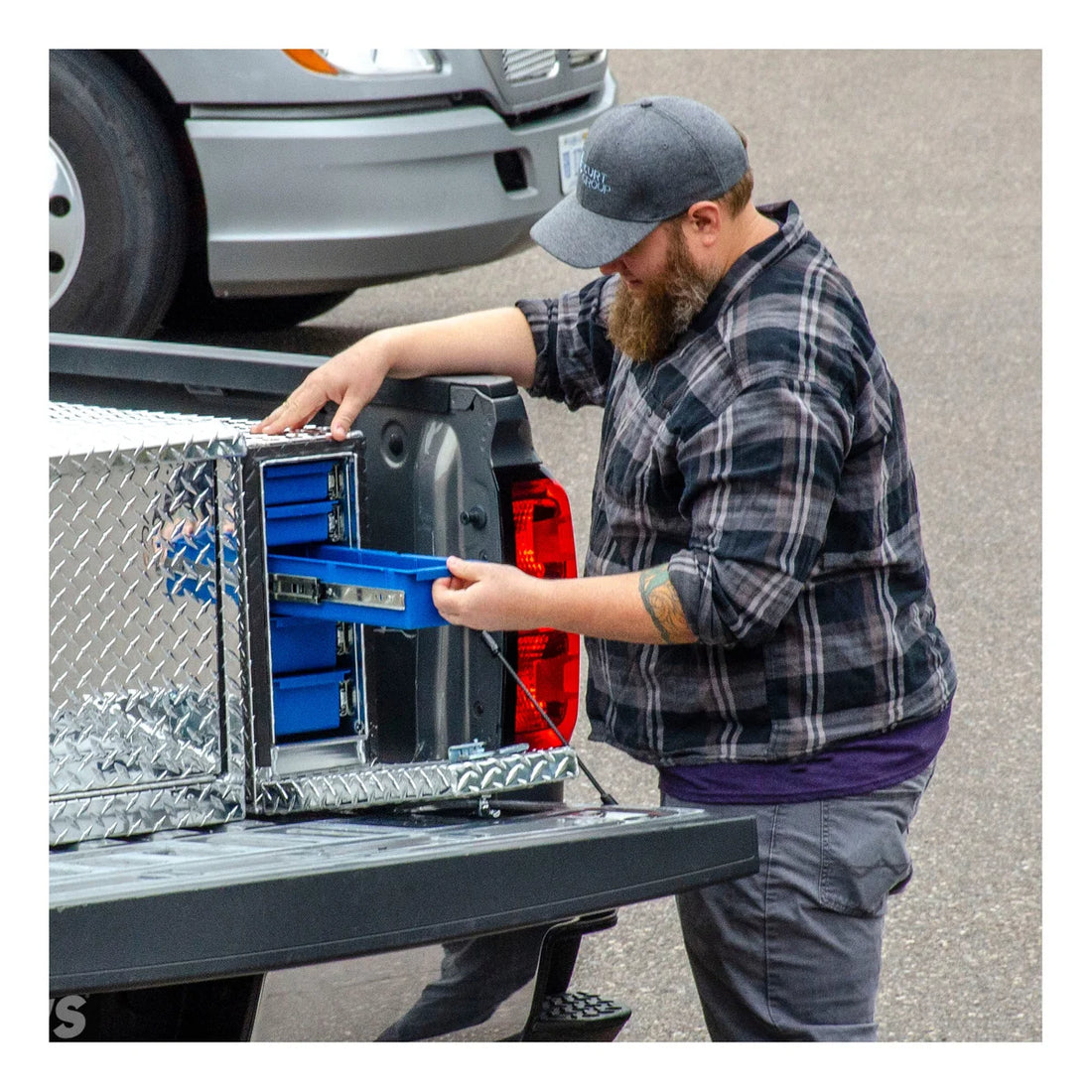 UWS Bright Aluminum 22" Drawer Truck Tool Box (LTL Shipping Only) DS-22 - Additional View 11