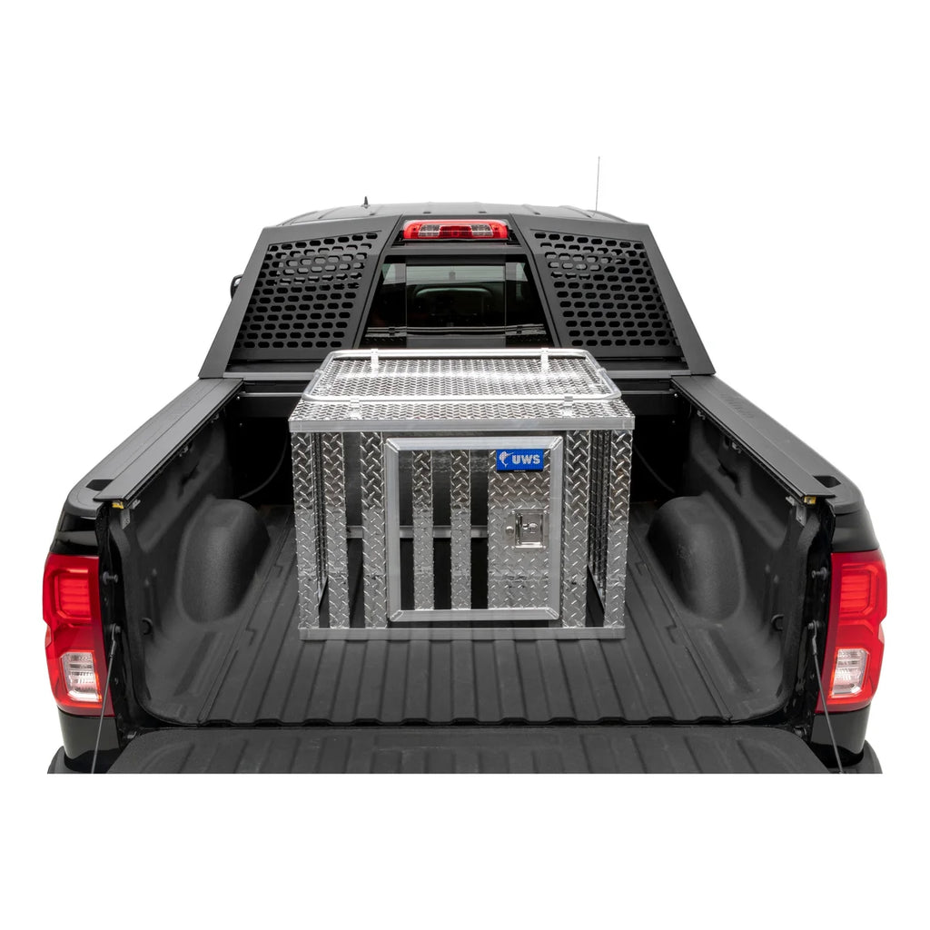 UWS Bright Aluminum 36" x 36" Single-Door Dog Box DB-3636 - Back View