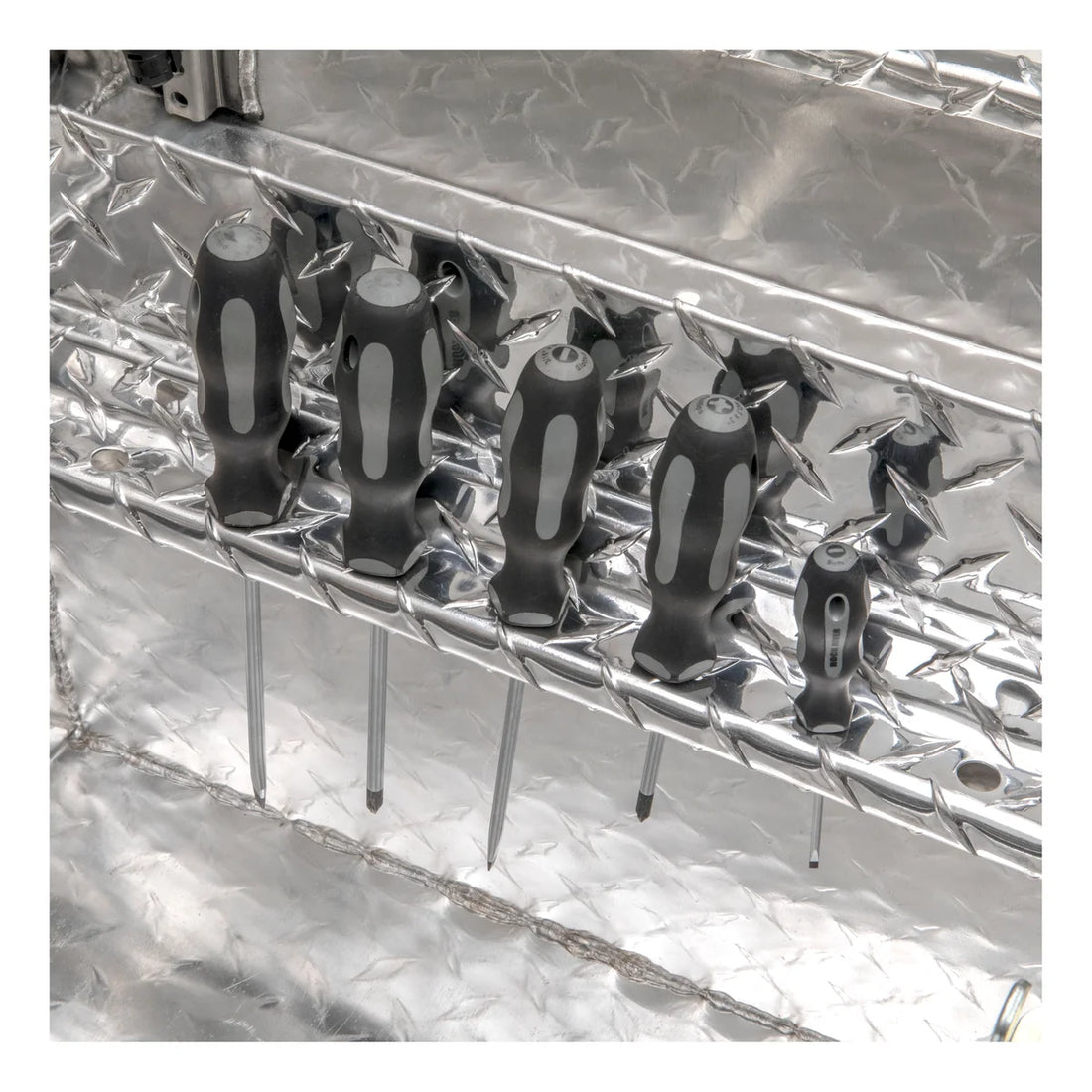 UWS Bright Aluminum 60" Crossover Truck Tool Box, Low Profile (LTL Shipping Only) TBS-60-LP - Additional View 9