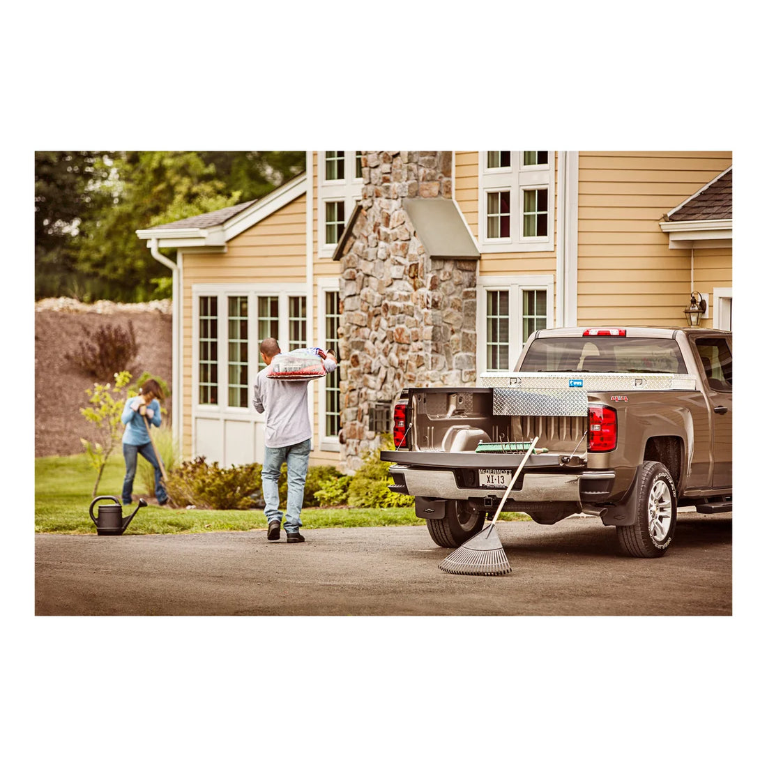 UWS UWS EC10561 72-Inch Heavy-Wall Aluminum Truck Tool Box, RigidCore Lid EC10561 - Side View