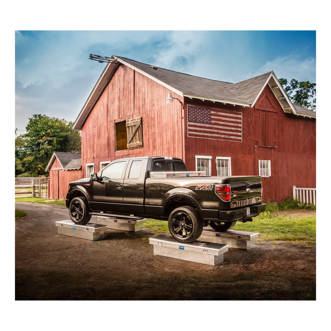 UWS UWS EC10561 72-Inch Heavy-Wall Aluminum Truck Tool Box, RigidCore Lid EC10561 - Back View