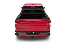 Load image into Gallery viewer, UnderCover 14-18 Chevy Silverado 1500 (19 Legacy) 5.8ft Armor Flex Bed Cover - Black Textured - Additional View 5