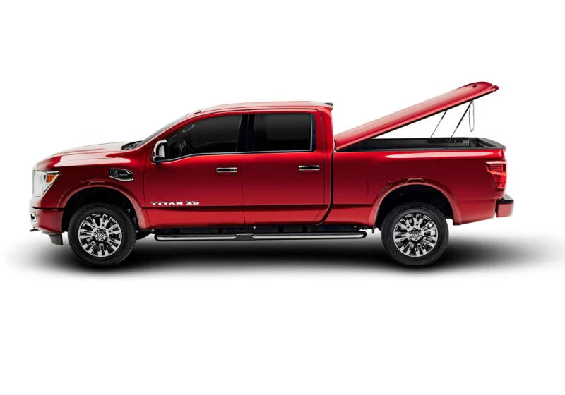 UnderCover 16-20 Nissan Titan 6.5ft SE Smooth Bed Cover - Ready To Paint - Installation View