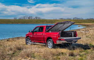 UnderCover 19-20 Ram 1500 (w/o Rambox) 5.7ft Elite LX Bed Cover - Ivory Pearl - Main Product View